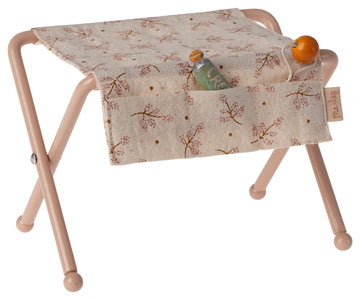 NURSERY TABLE, BABY MOUSE ROSE